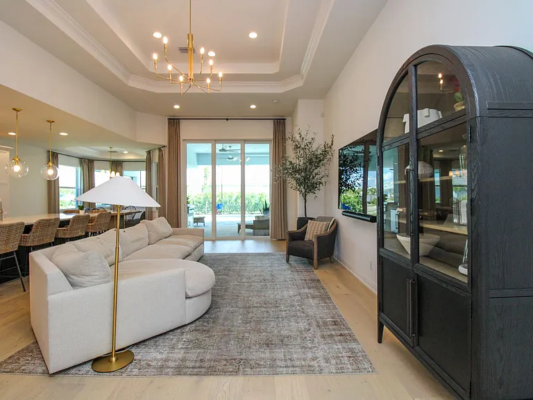 9241 Cayman Dr — Photo 19