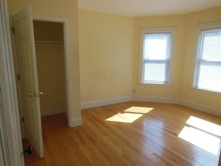 52 Winchester St #2 — Photo 13