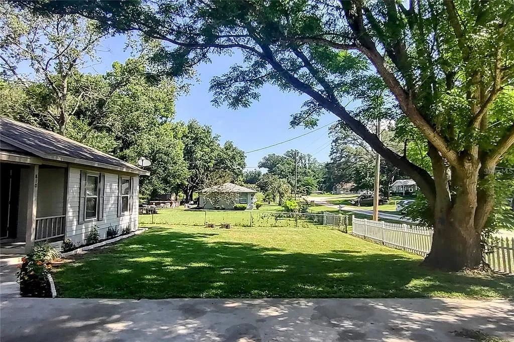 3 bed, 2.0 bath, 1305 sqft, $1,700 — Photo 3