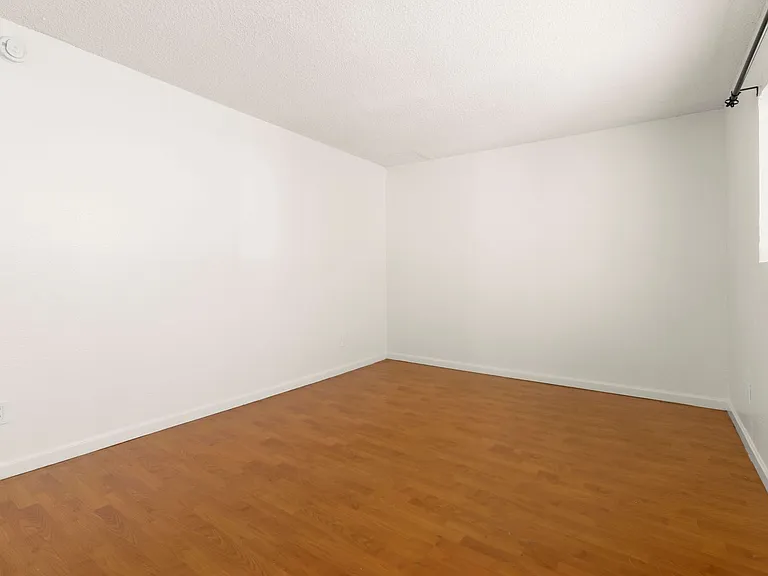 (El/Ti/Yo:B) 5139 White Oak Avenue — Photo 35