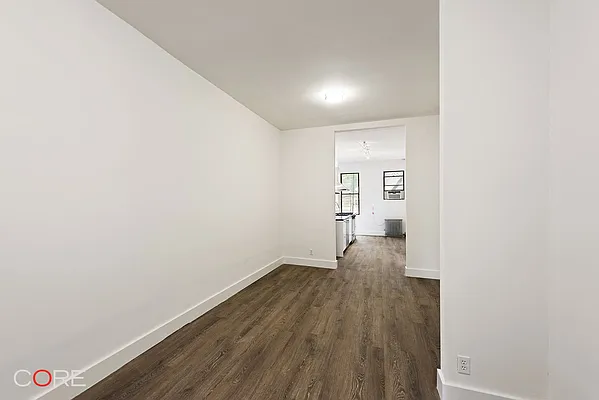 Rented by CORE | media 17