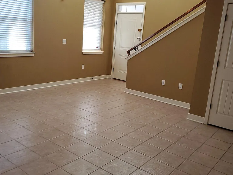 2820 Lake Ave — Photo 13