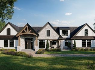 7513 Maple Ridge Dr, Clarkston, MI 48346