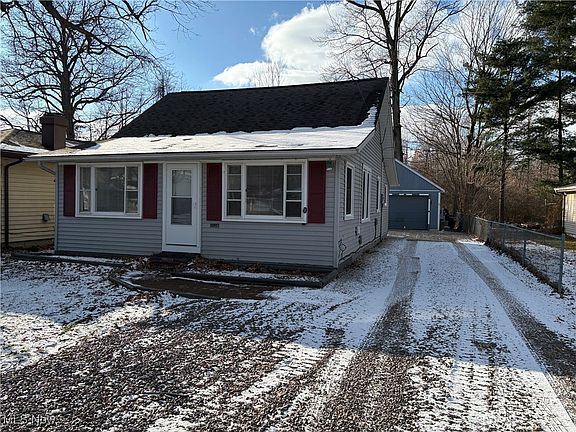 3rd image of 656 Hazelwood Ave