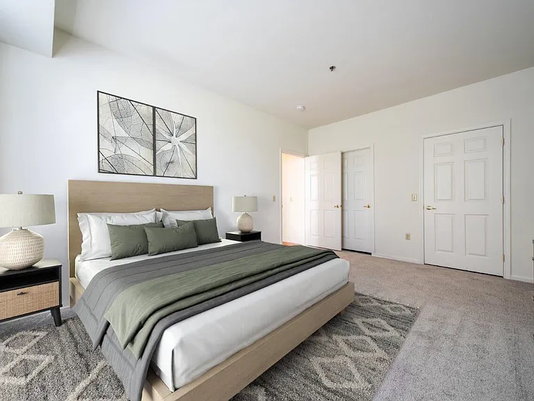 Fox Ridge and Lakeview Park Apartments — Photo 8