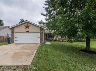 397 Westview Dr, Edwardsville, IL 62025