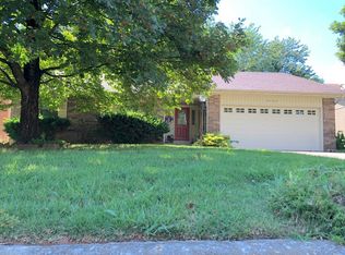 5725 S Kings Ave, Springfield, MO 65810