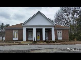 640 S 4th St, Hartsville, SC 29550