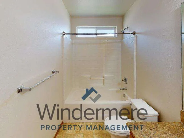 2106 S Quillan St — Photo 13