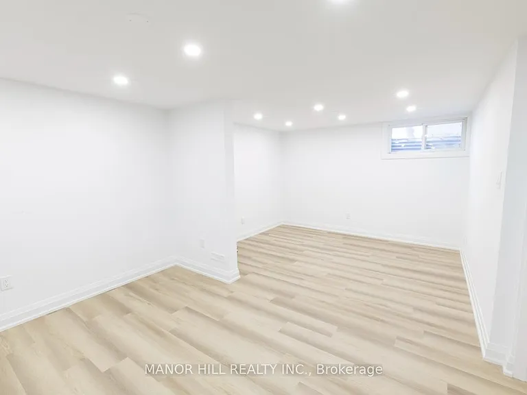 654 Eaglemount Cres — Photo 7