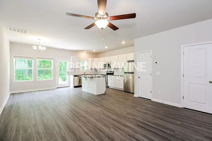 908 Coosaw Pl — Photo 7