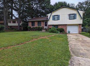6020 Cristie Dr, Ellenwood, GA 30294