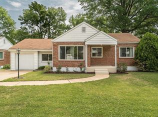 1324 Pinetree Ln, Saint Louis, MO