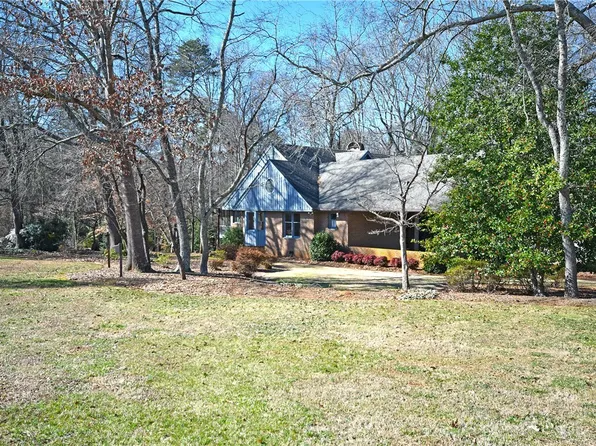 409 Haverhill Cir, Easley, SC 29642