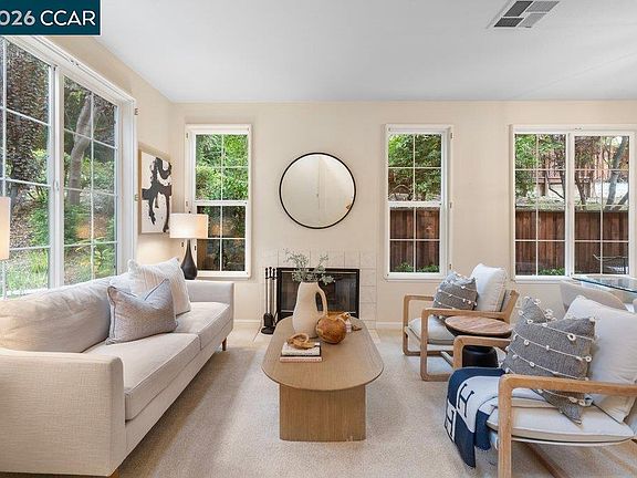 3rd image of 10780 Ruthven Ln