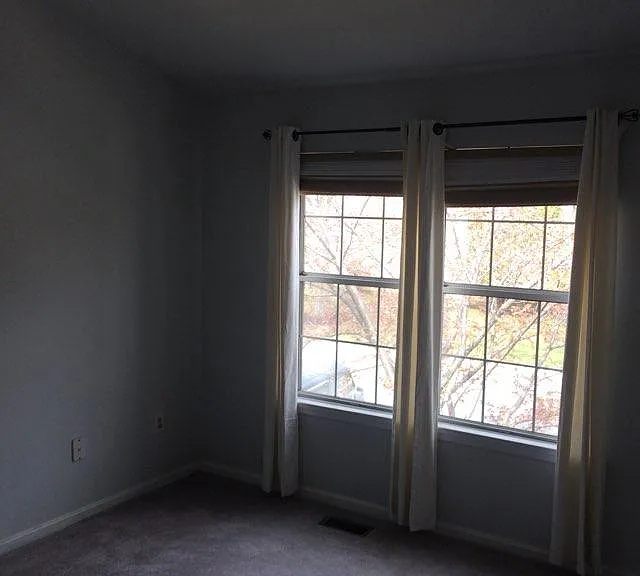 9614 Hingston Downs — Photo 31