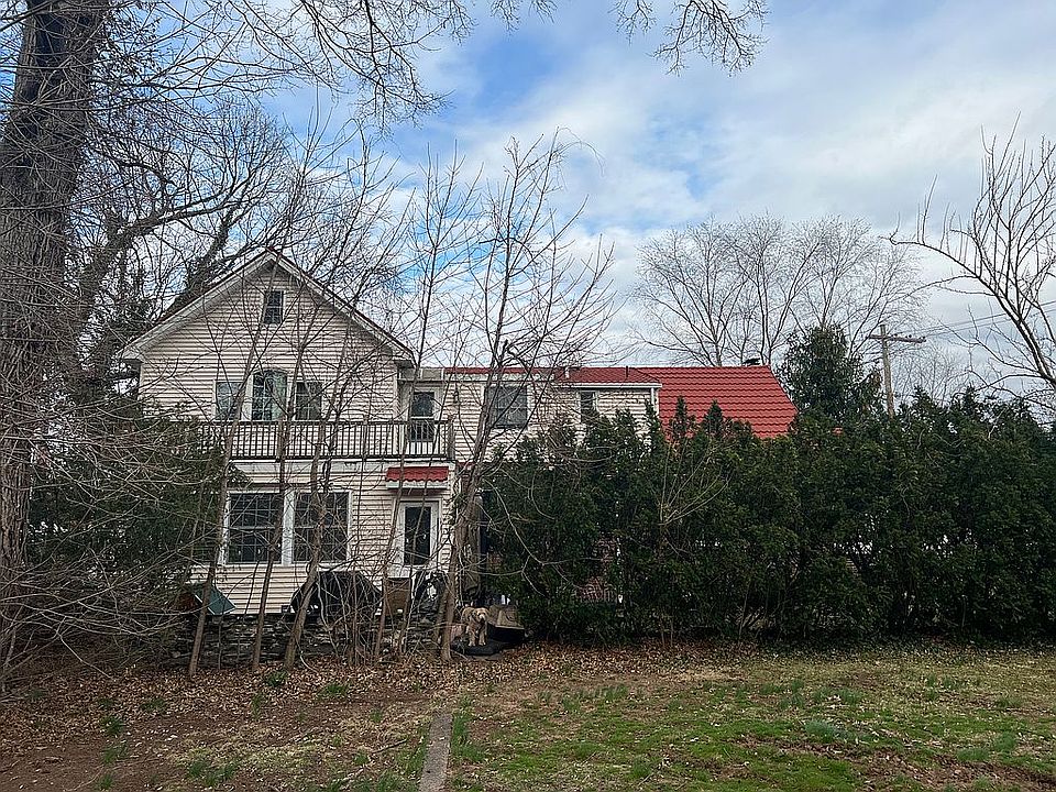 2nd image of 4-02-1X Summit Ave