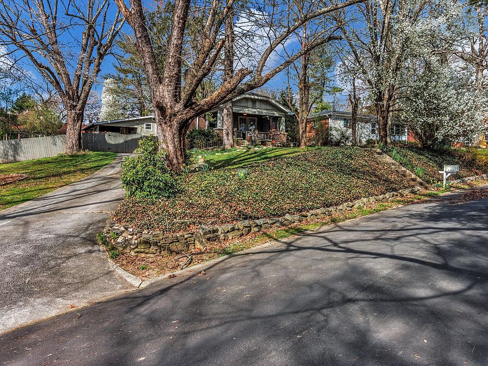 1507 Druid Hills Ave, Hendersonville, NC 28791 Zillow