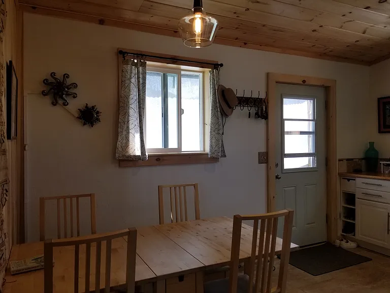 889 Sabeta Dr — Photo 8