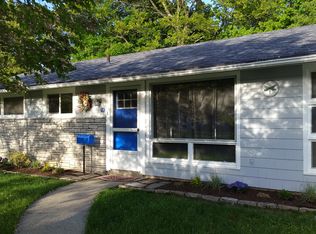 74 Chatworth Ave, Warwick, RI 02886