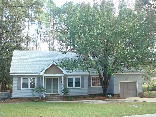 1st image of 405 Stratford Dr