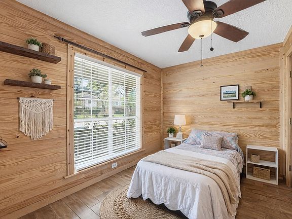 4th image of 22338 Wetherburn Ln