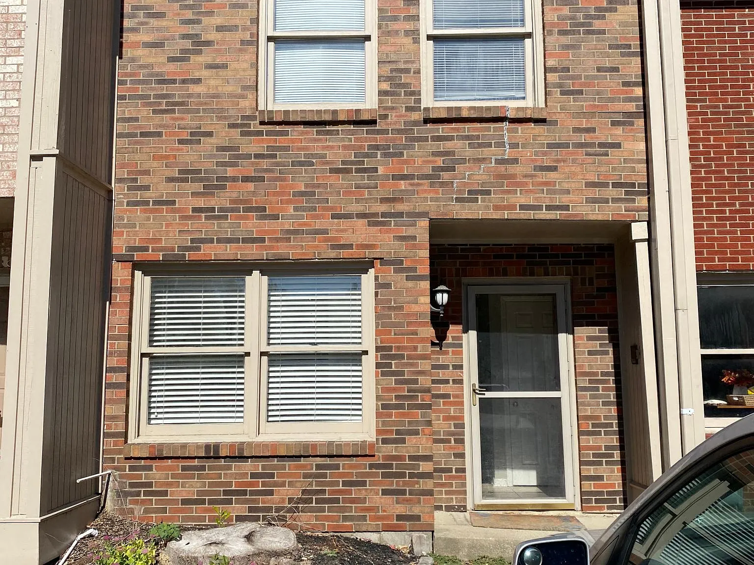 2 bed, 1254 sqft, $1,500 — Photo 1
