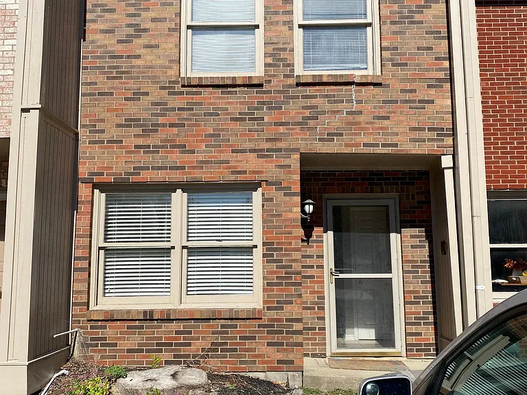 1313 Gray Hawk Rd #2 — Photo 1