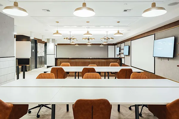 Rented by Nooklyn NYC LLC | media 123