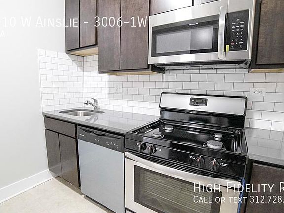 2nd image of 3002-10 W Ainslie St #3006-1W
