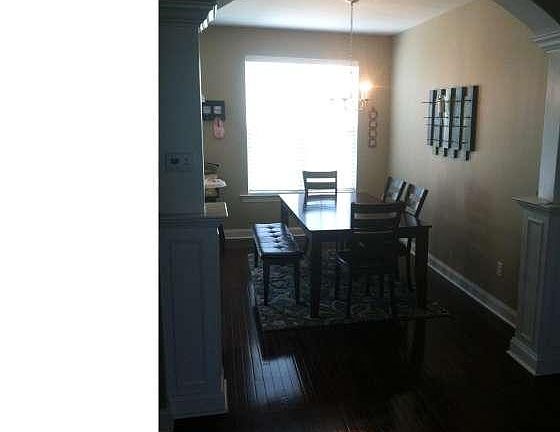 4th image of 219 Kennedy Dr