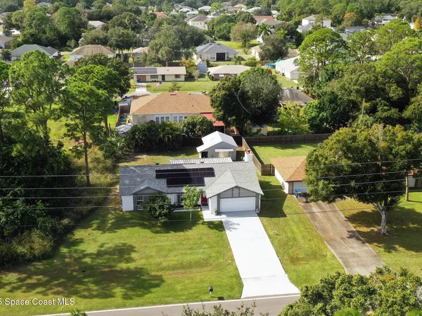 543 Americana Blvd NW, Palm Bay, FL 32907