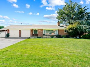 4206 Snowmountain Rd, Yakima, WA 98908