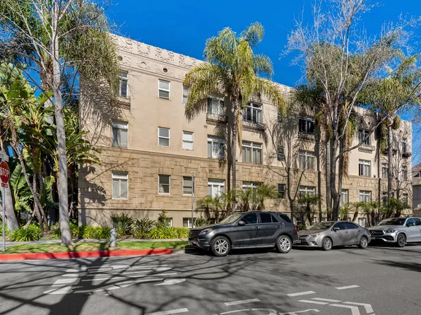 The Adelon, 152 S Peck Dr #0d433e136, Beverly Hills, CA 90212