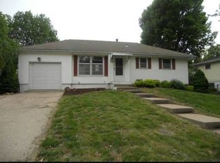 309 Georgia Ln, Liberty, MO 64068