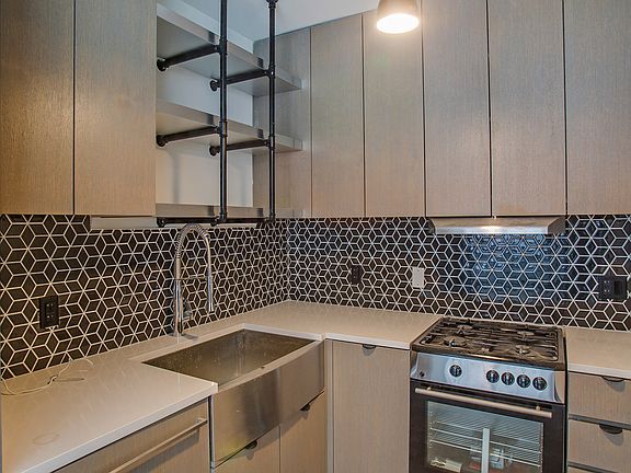 2nd image of 82 Jefferson St #3AFGVH