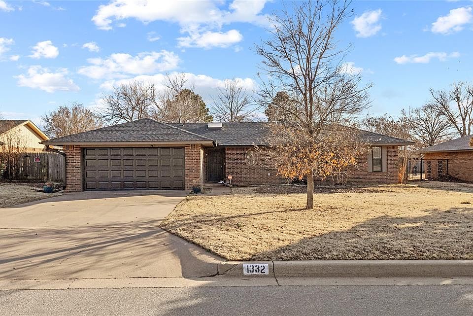 1st image of 1332 Steiner Rd