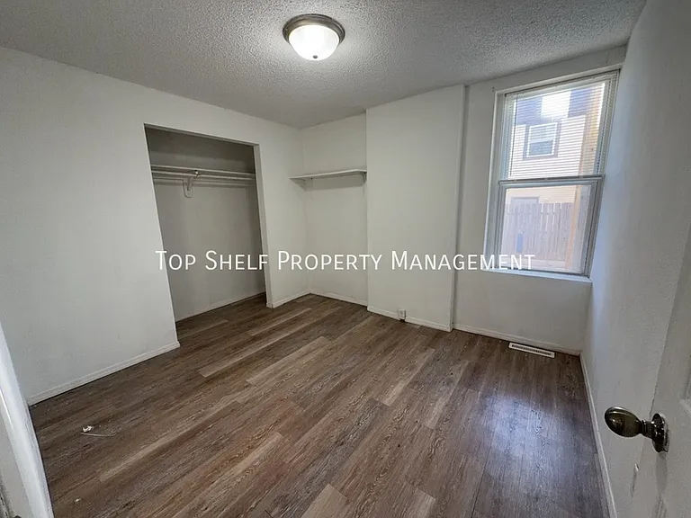 1513 Des Moines St #3 — Photo 7