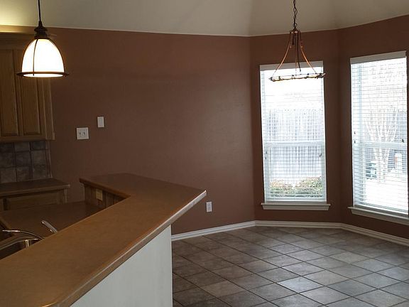 4th image of 3010 Rocky Creek Dr