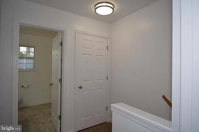 431 Ridgefield Ave — Photo 8