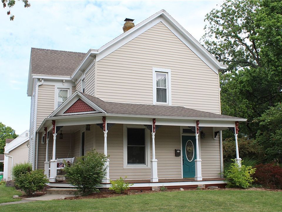1st image of 802 N Broadway St