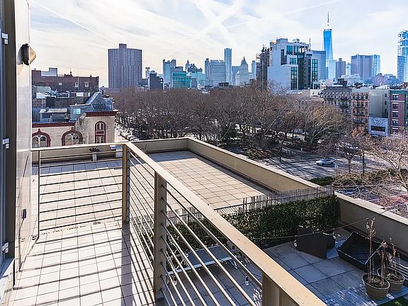 2nd image of 38 Delancey St #5C
