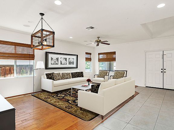 4th image of 29196 Bridalveil Ln