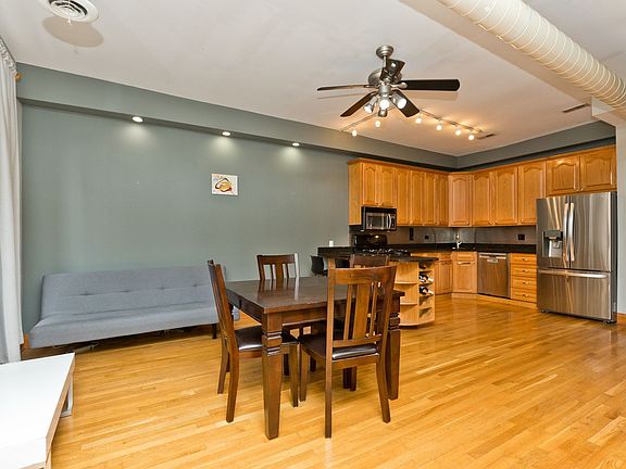 5th image of 842 W Adams St Floor 3