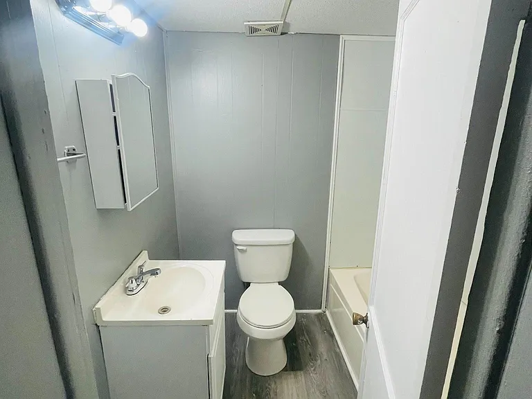 228 E Laurel Ave #3 — Photo 6
