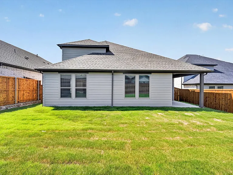 713 Summerberry Dr — Photo 15