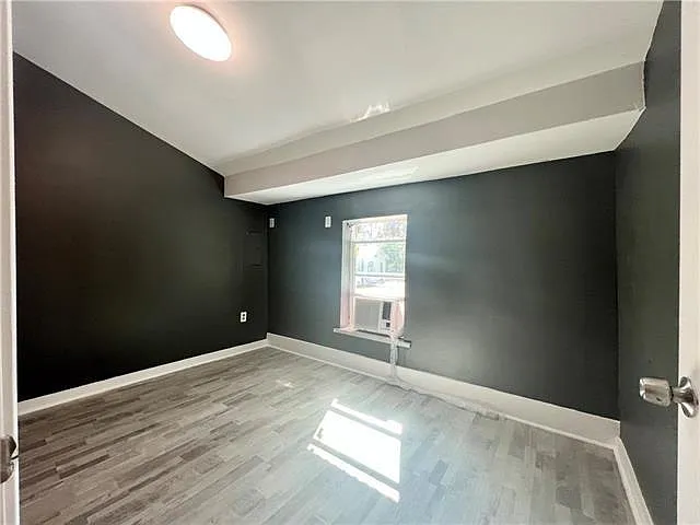 1013 Wilkinson St — Photo 9