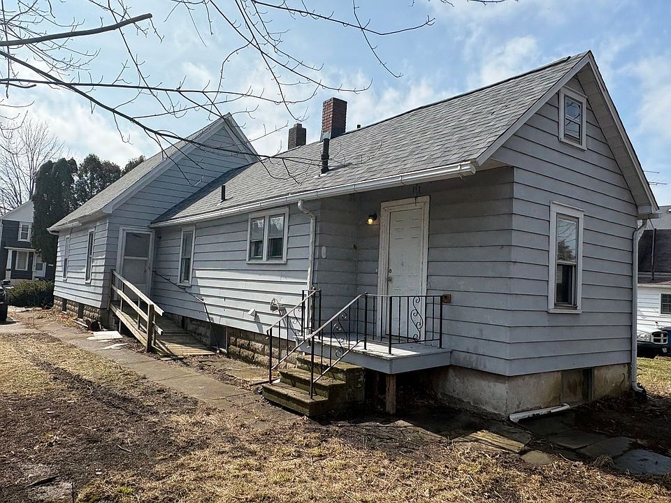 1st image of 1030 W 17th St