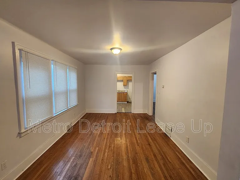 5527 Nottingham Rd #LOWER — Photo 9