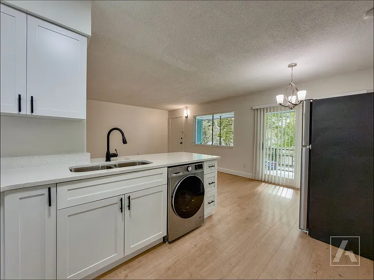 The Roberson — Photo 14